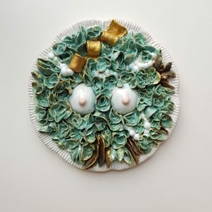 Lidia KOSTANEK, Sainte Agathe, Relief Céramique, 29 X 29 Cm