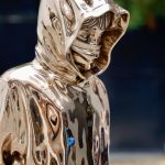 COLOMINA L Attrape Cœur Enfant En Bronze Poli, Cœur Peint En Rouge, Socle Patiné Noir 113 X 38 X 38 Cm(4)