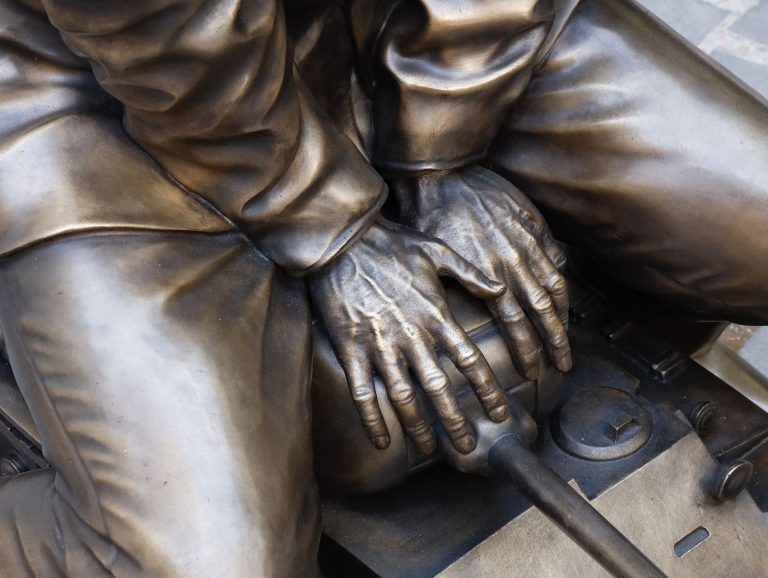 COLOMINA Vladimir Bronze (2)