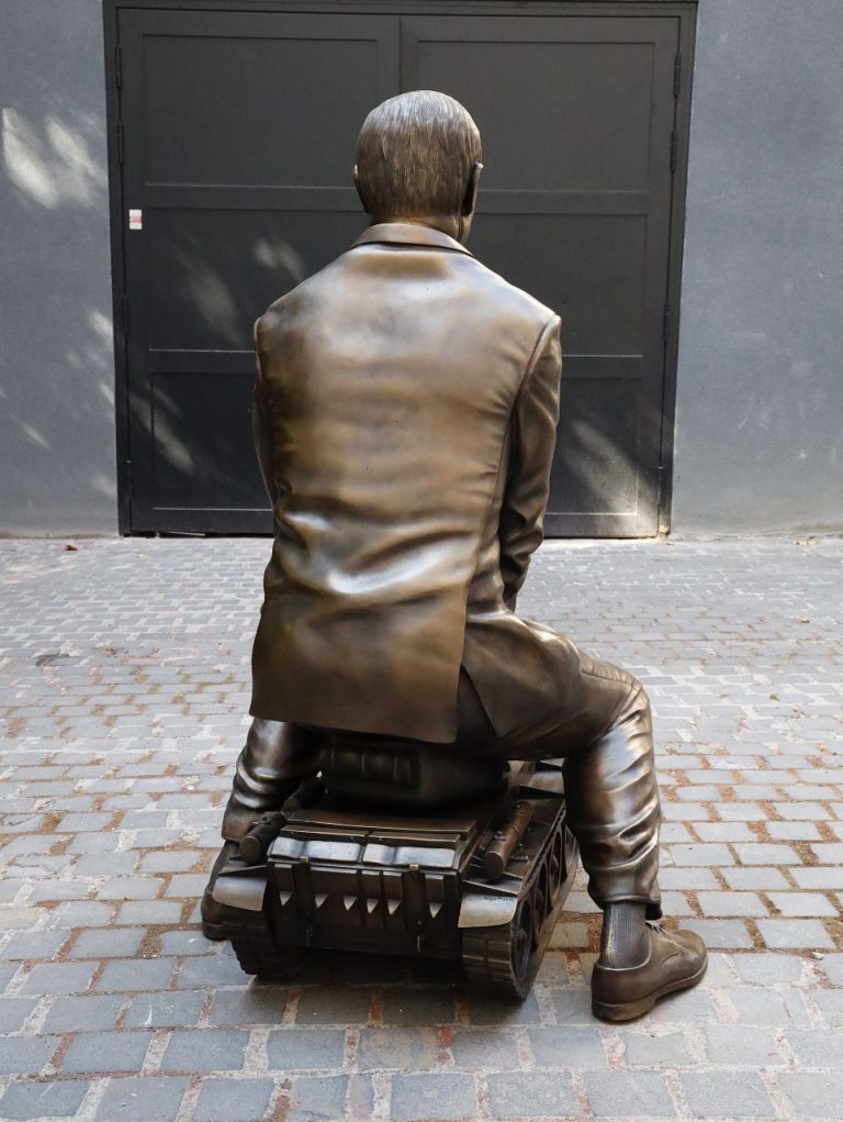 COLOMINA Vladimir Bronze (3)