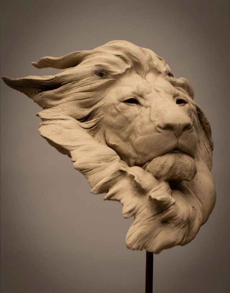 Ernest Massuet “The King”, Bronze 36 X 21 X 26 Cm (10)