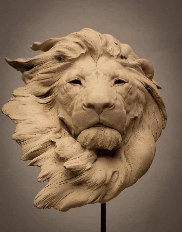 Ernest Massuet “The King”, Bronze 36 X 21 X 26 Cm (7)