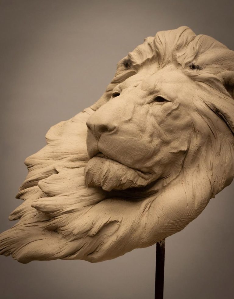 Ernest Massuet “The King”, Bronze 36 X 21 X 26 Cm (9)